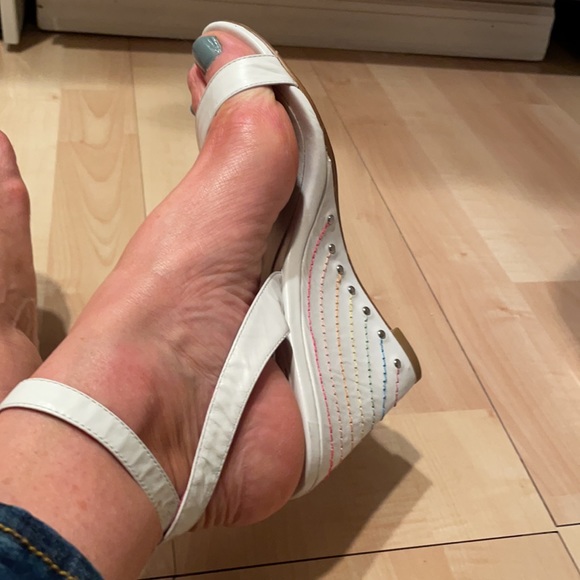 White Wedge Leather Sandals by NaNa size 7M - Picture 6 of 11
